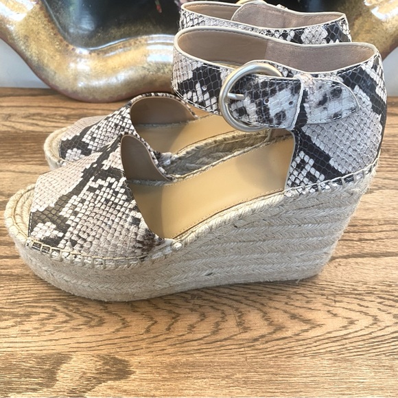 Marc Fisher Faux Snake Skin Women’s Wedge Espadrille Size 9 - Picture 4 of 12